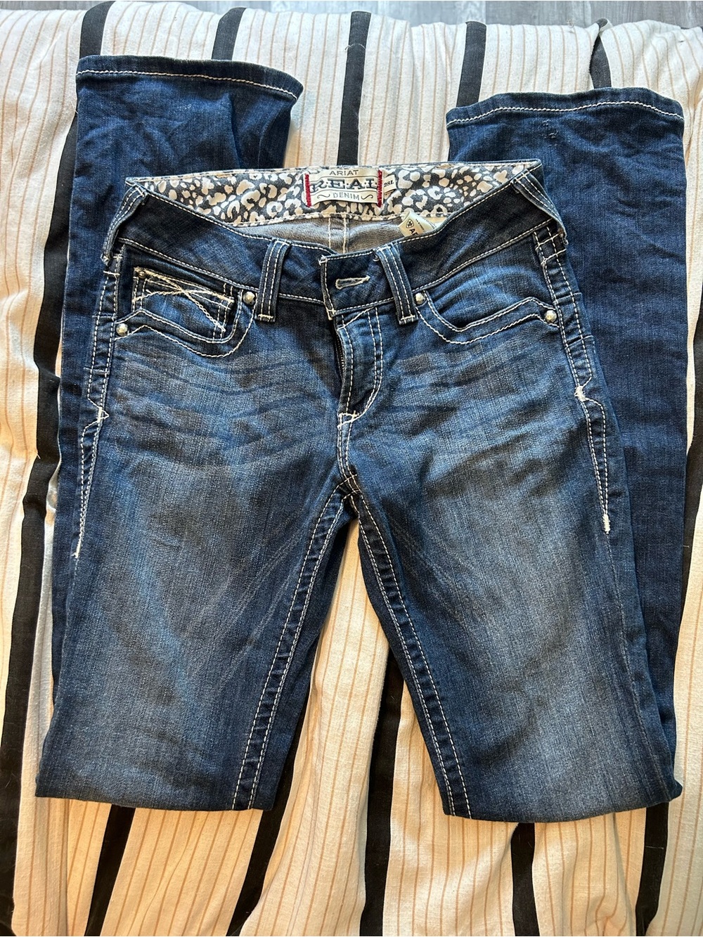 Ariat Dark Blue Women’s Bootcut Jeans with Contrast Stitching - Picture 1 of 4